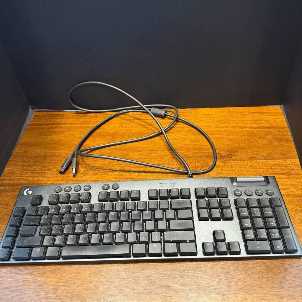 *READ* Logitech G815 LightSync RGB Mechanical Gaming Keyboard